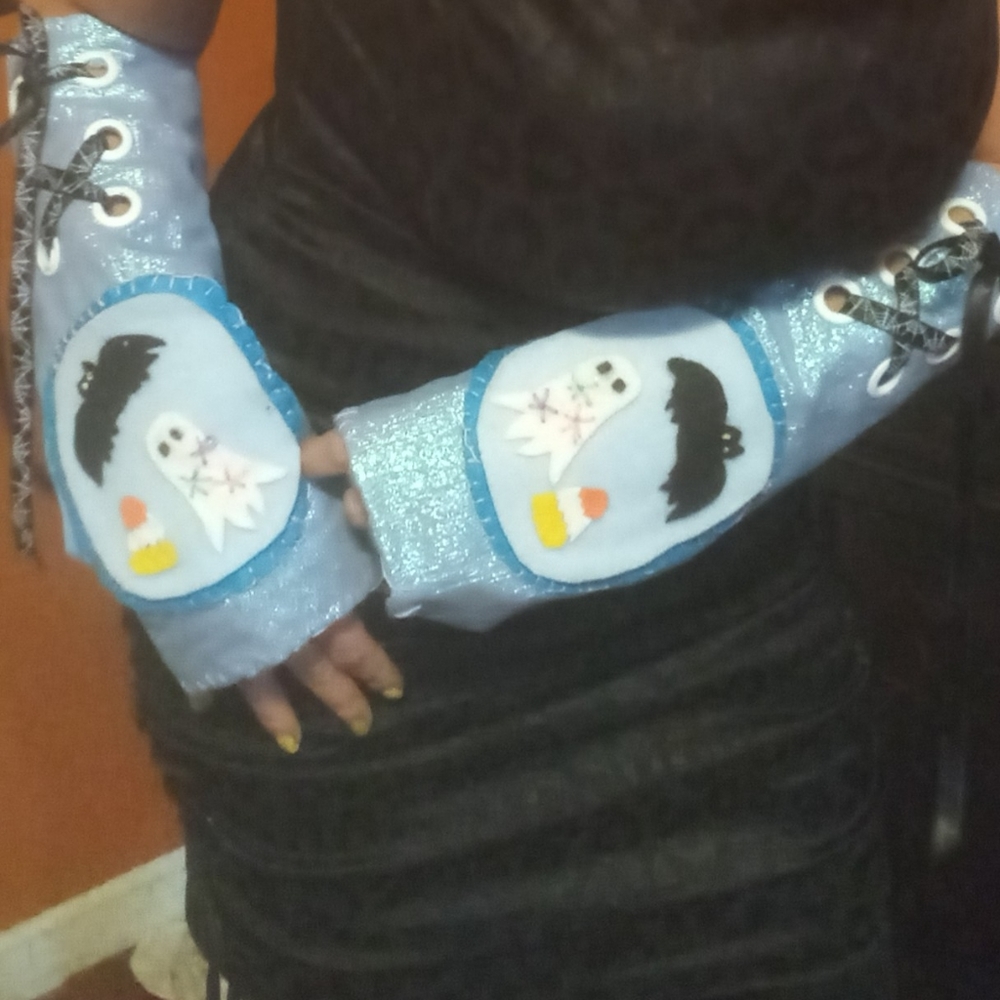 Pastel/iridescent ghostie arm warmers